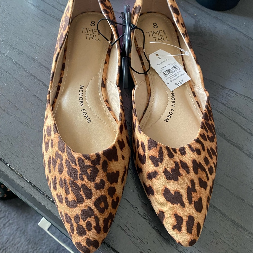 Leopard flats